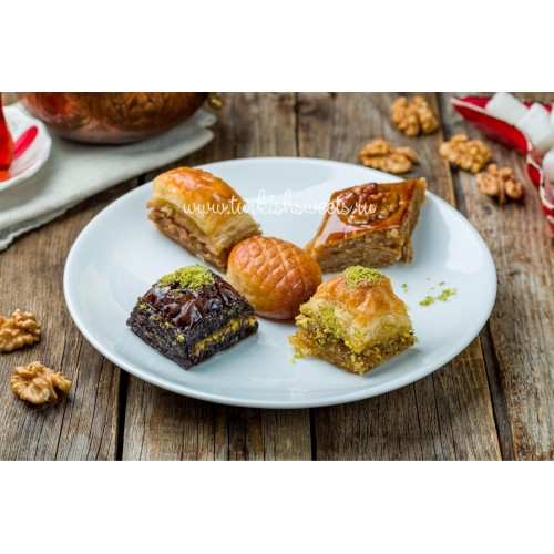 Пахлава ассорти (Бакинский, с фисташками, шоколадный)