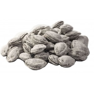 Абрикосовые косточки жареные соленые в скорлупе