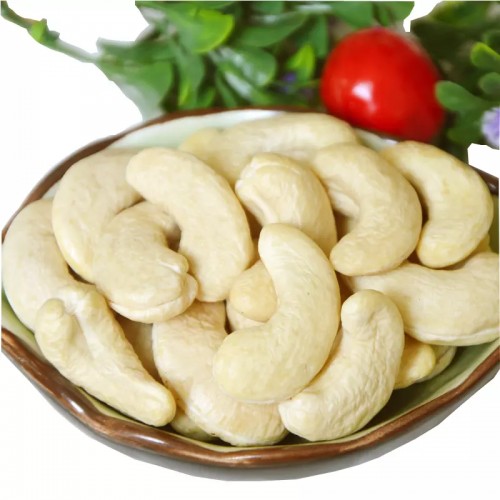 Кешью очищенный сырой PREMIUM КРУПНЫЙ Кешью очищенный сырой PREMIUM КРУПНЫЙ