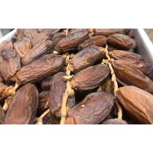 Финики на ветке BARAKA  упак. 2 кг